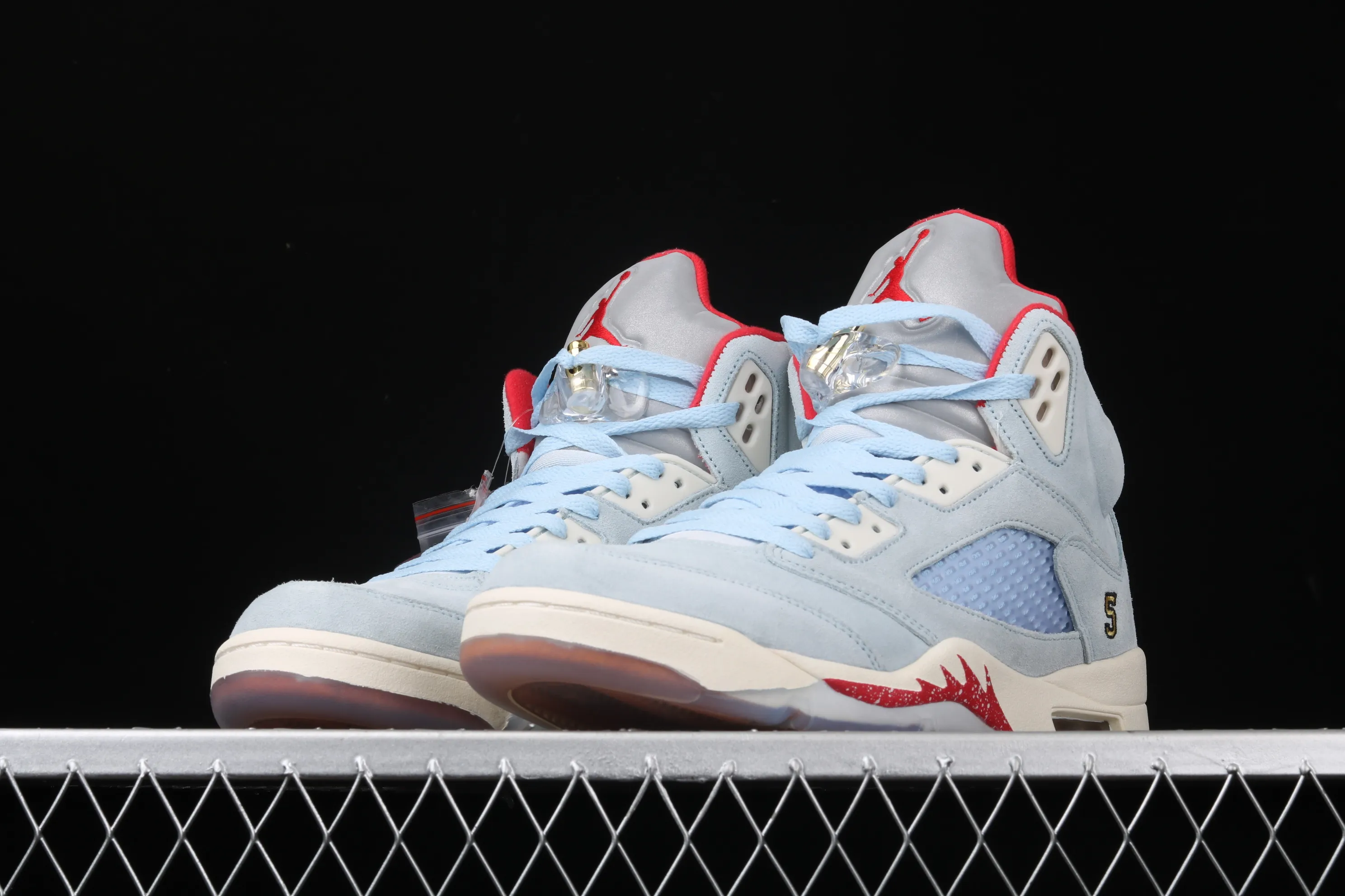 All categories Air Jordan Jordan series basketball shoes Air Jordan 5 Trophy Room x Air Jordan 5 Ice Blue AJ5 Joe 5 joint ice blue CI1899-400